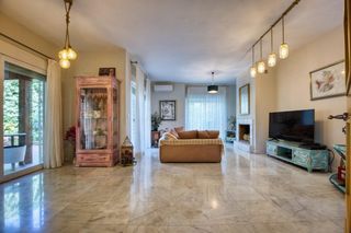 Towny house in Colegio Europa. Exclusividad y espacio en la mejor ubicación de espartinas