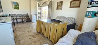 Flat  Avenida de medina azahara. Espectacular vivienda de 4 dormitorios, con plaza de garaje en e