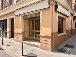 Lloguer Local Comercial  Calle francesa (la). Local comercial en alquiler de 32 m2 centro de dos hermanas econ