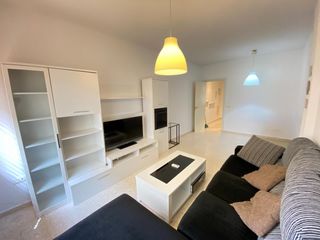 Rent Flat  Calle palomas. Piso en bellavista, frente a hospital de valme