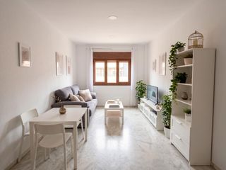 Apartament  Avenida barrerillo (del). Piso en bormujos de 1 dormitorio con garaje