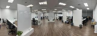 Office space  Calle luis fuentes bejarano. Venta de oficinas en rentabilidad