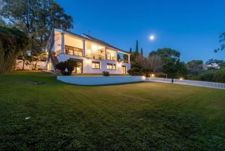 Chalet  Calle moraima. Vistas espectaculares en simón verde un refugio de privacidad y