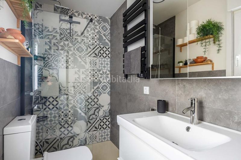 Foto d24dd76f-9adf-4693-b482-eee55d3933a2. Dúplex amb calefacció a Triana Casco Antiguo Sevilla