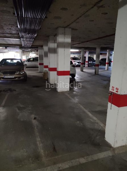 Foto e6248536-bb0c-4565-a8c6-9397636c3236. Aparcament cotxe a Olivares