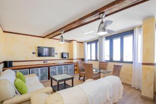 Etagenwohnung in Playa Cruz del Mar. Tu refugio en chipiona vive en la playa con estilo