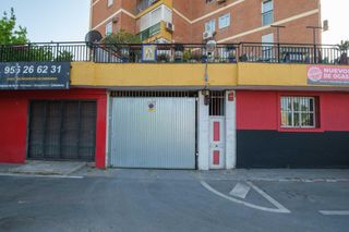 Aparcament cotxe a Sta. Aurelia - Cantábrico - Atlàntico - La Romería