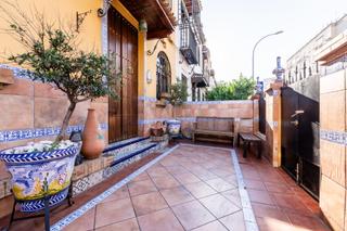 Chalet  Avenida ramon y cajal. Joya regionalista en ramon y cajal