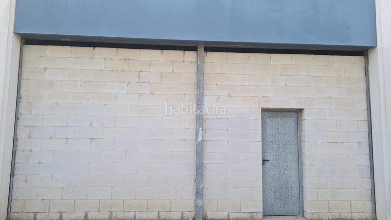 Foto 99bef36b-5f61-4746-b8c1-18857e4de883. Local comercial a La Motilla - Fuente del Rey Dos Hermanas