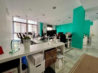 Bureau  Calle calle carlos de cepeda, 2. Oficinas en ccarlos de cepeda