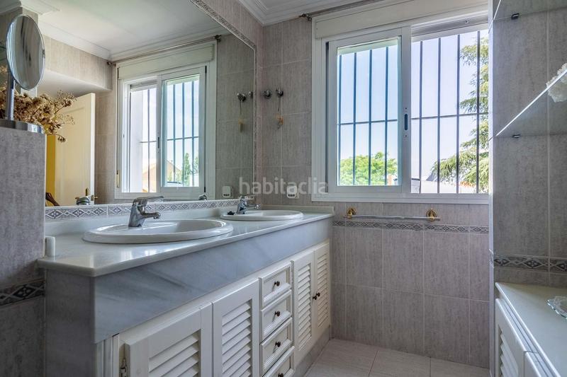 Foto 033283f8-6cfc-4f43-9cf5-d49050120faf. Chalet magnífico chalet independiente en el zaudín en Bormujos