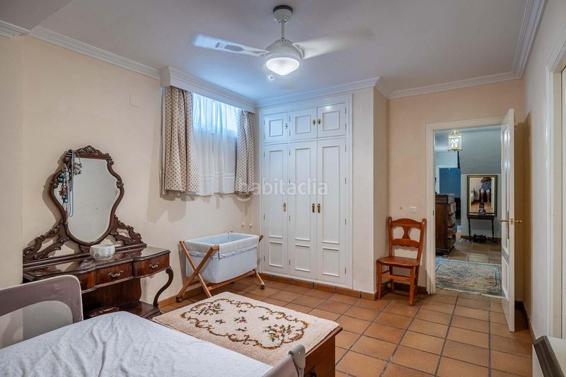 Foto 32c730e6-21f6-45ee-8902-e48f3025d224. Xalet amb aparcament piscina a El Zaudín - Club de Golf Bormujos