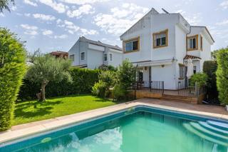 Xalet  Calle begonias. Magnífico chalet independiente en el zaudín