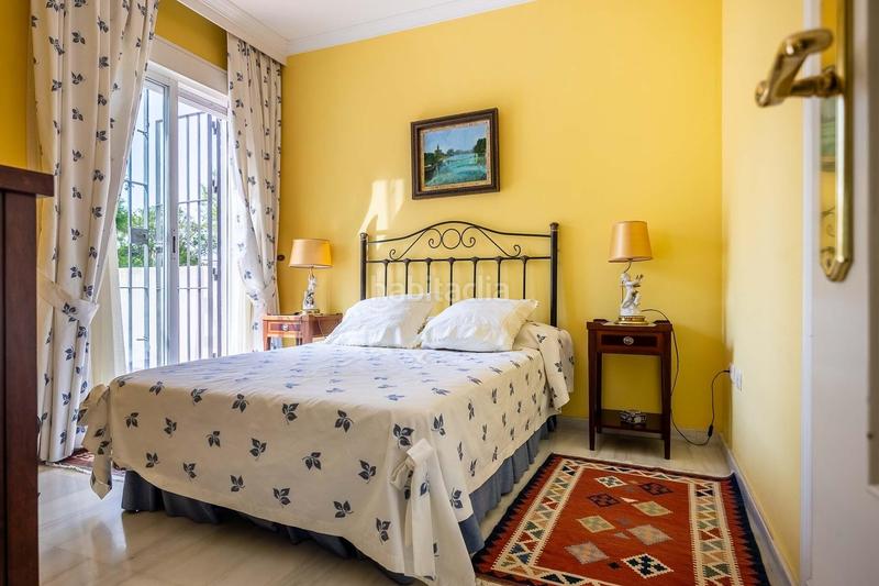 Foto d7529d82-632a-4f08-91a6-57a4103ca6a3. Chalet magnífico chalet independiente en el zaudín en Bormujos