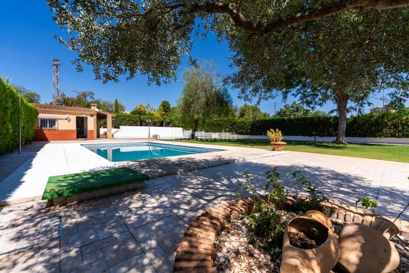 Foto a0e92bd7-34dc-48f2-878e-07e44971f134. Xalet amb calefacció aparcament piscina a Palomares del Río