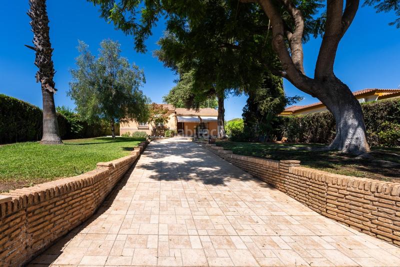 Foto d77e8757-91de-4628-904f-2d25635a4f57. Xalet amb calefacció aparcament piscina a Palomares del Río