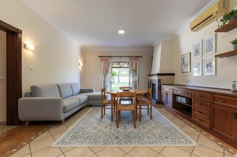 Foto ea8f304f-57c8-463e-8b67-f2f47aea8d50. Xalet amb calefacció aparcament piscina a Palomares del Río