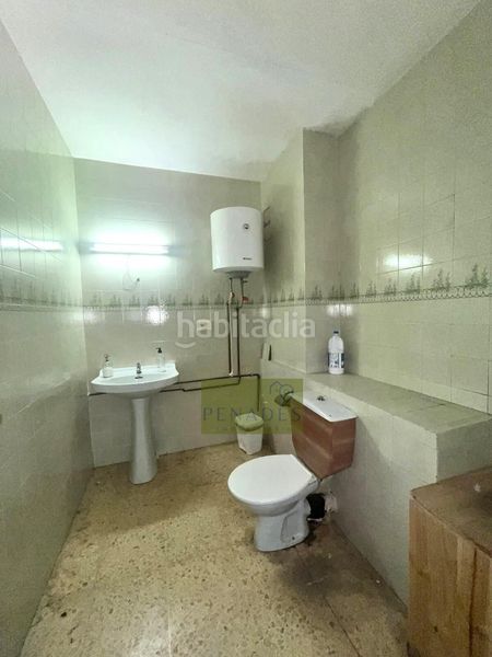 Foto 2765d427-4172-417e-bcf2-f95c6a05629d. Local comercial a El Pilar Ontinyent