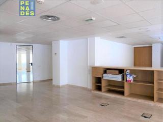 Lloguer Oficina a Sant Josep-Zona Hospital