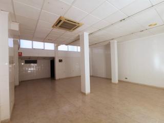 Lloguer Local Comercial a Sant Rafael. En primera linea barrio sant rafael.