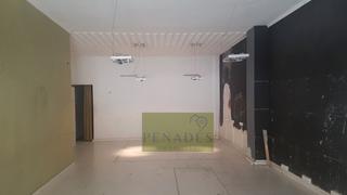 Lloguer Local Comercial a Sant Josep-Zona Hospital. Local comercial en centro ciudad