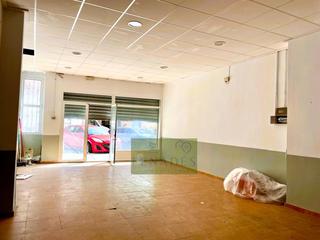 Lloguer Local Comercial a Sant Josep-Zona Hospital. Local en daniel gil