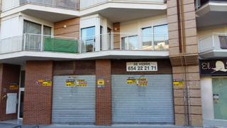 Local Comercial a Sant Josep-Zona Hospital. En zona centrica parque.