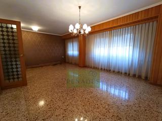Pis a Centro. Amplio piso con mucha luz natural