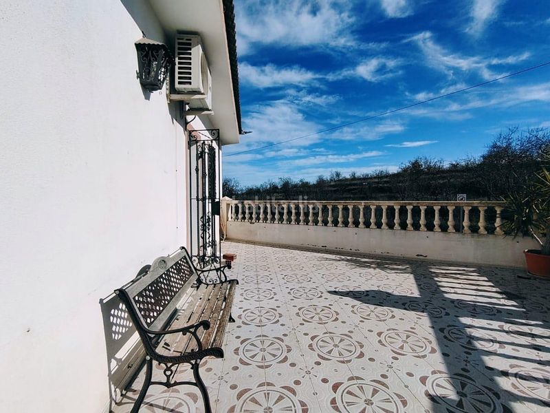 Foto df5c438b-1a52-4868-88fe-e675db3b8f05. Casa amb aparcament a Font de la Figuera (la)