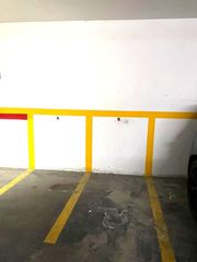 Alquiler Parking moto en Sant Josep-Zona Hospital. Garaje moto en alquiler