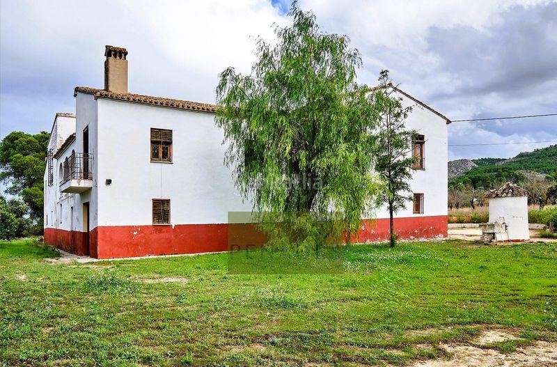 Foto 19ed9a7b-bf4c-47f8-b10f-438e5df6880c. Masia amb aparcament a Sant Josep-Zona Hospital Ontinyent