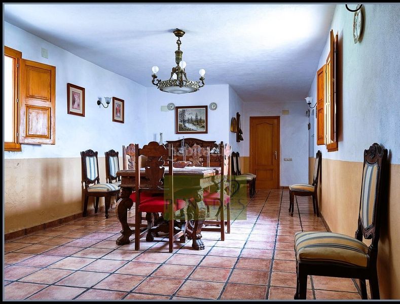 Foto e2d04119-7c3d-48c3-b1f2-762d7c03af8e. Masia amb aparcament a Sant Josep-Zona Hospital Ontinyent