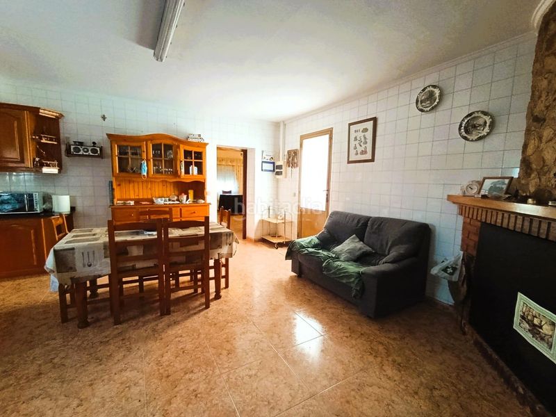 Foto bc90292e-9a07-4938-9b02-e1927e79d7f8. Xalet amb aparcament piscina a Sant Josep-Zona Hospital Ontinyent