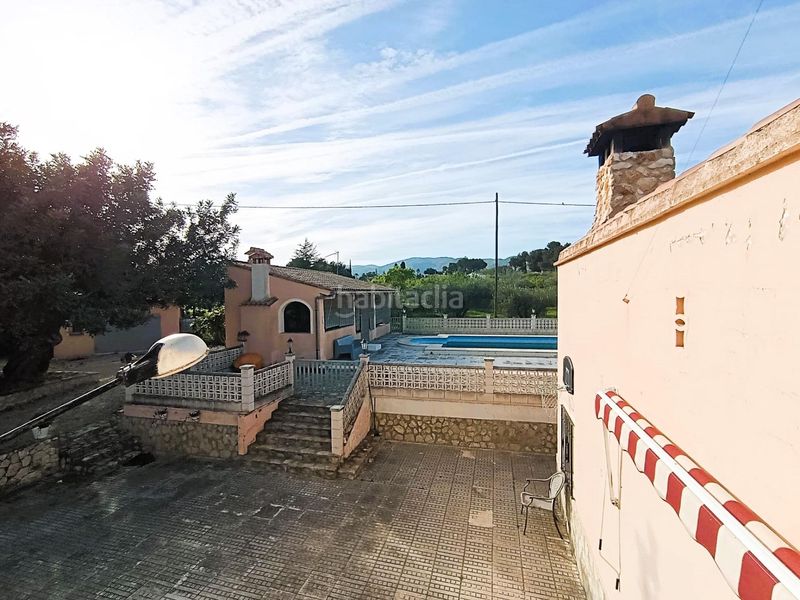 Foto eab7da5c-a003-48e8-b866-d13d30b67787. Xalet amb aparcament piscina a Sant Josep-Zona Hospital Ontinyent