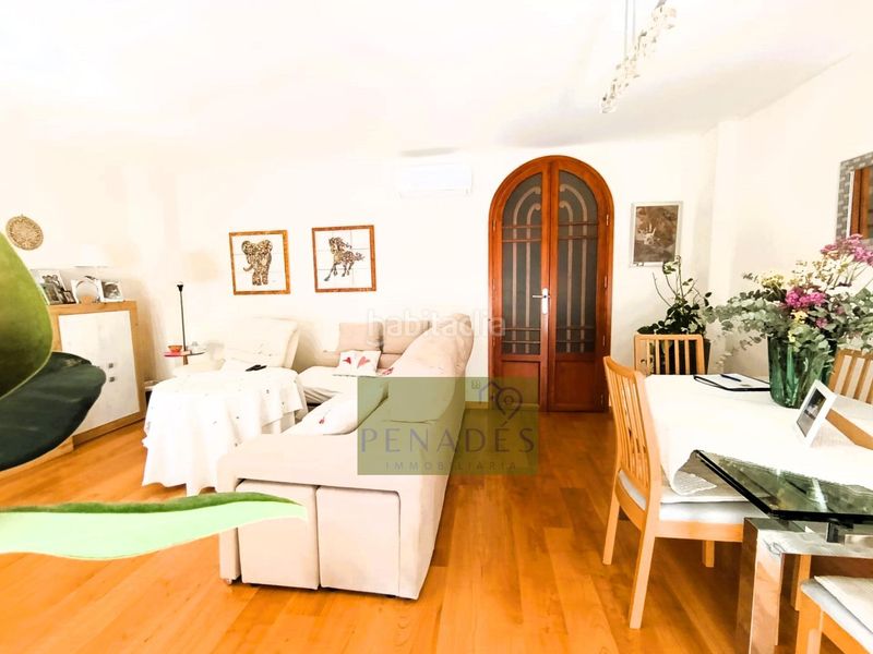 Foto 01ec6b74-ab70-4fb1-a472-76900b12375c. Casa amb aparcament a Centro Ontinyent