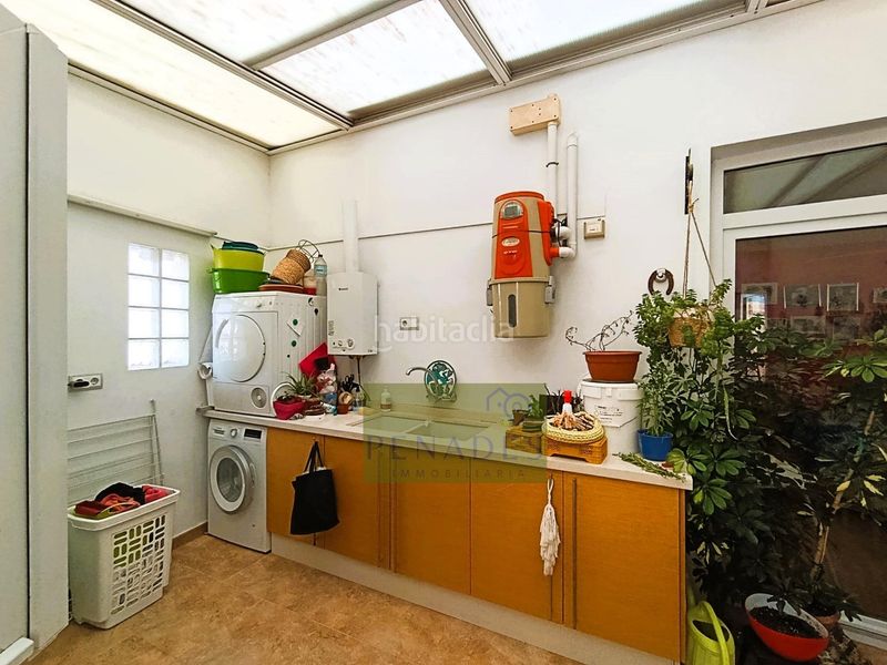 Foto da9aad56-6f47-4b6d-94ec-974c5a7b626d. Casa amb aparcament a Centro Ontinyent