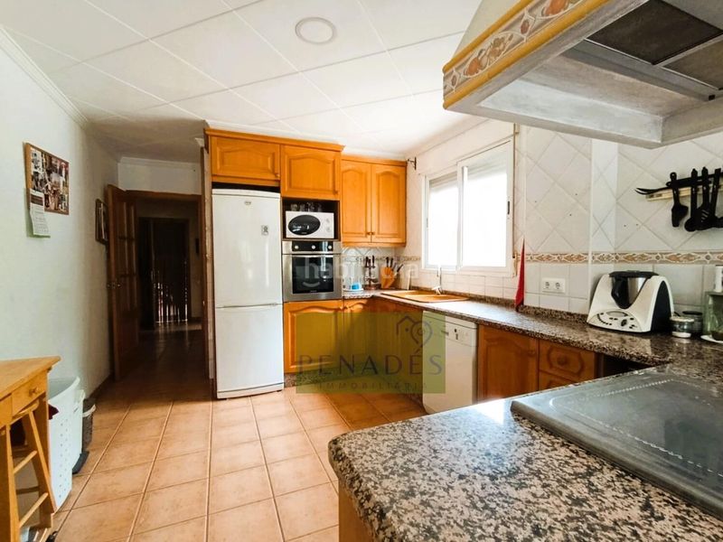 Foto 440715ce-2b71-4043-8c0c-0c9a6f289c37. Chalet con parcheggio in Sant Josep-Zona Hospital Ontinyent
