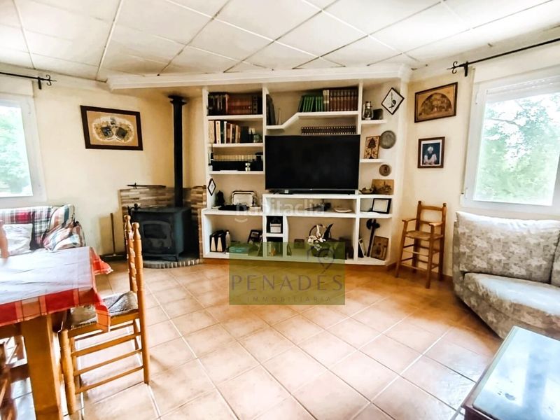 Foto f8f700ca-f9c1-4e03-81a6-cd79a878b46a. Chalet con parcheggio in Sant Josep-Zona Hospital Ontinyent