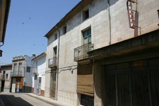 Terreno residenziale in Montaverner. Solar centrico-antiguo cine