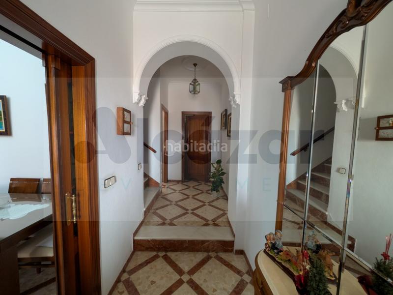 Foto 0cfe7cbe-9cad-487a-b213-3be9a3c4738f. Casa excelente casa en la urbanización de los castillos en Alcalá de Guadaira