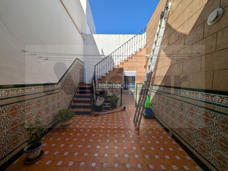 Foto 268a7164-1fb2-4bc6-bd4f-4344126b6c5a. Casa excelente casa en la urbanización de los castillos en Alcalá de Guadaira