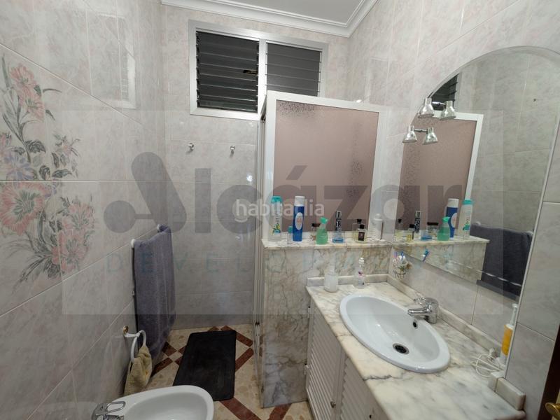 Foto 352dc5bf-68f7-44a9-aa8b-01c1b9a0454c. Casa excelente casa en la urbanización de los castillos en Alcalá de Guadaira