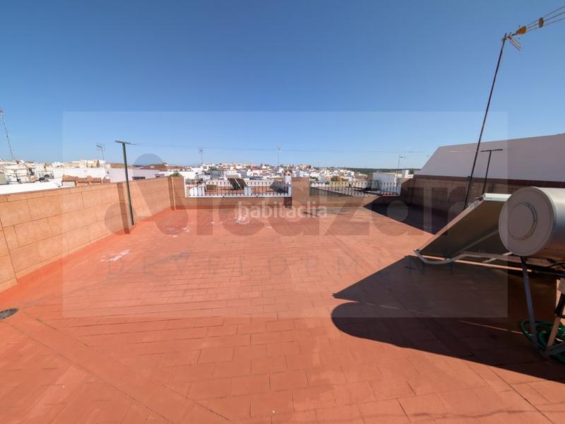 Foto 70e8472d-9dda-471c-8bbe-e63abd480fae. Casa excelente casa en la urbanización de los castillos en Alcalá de Guadaira