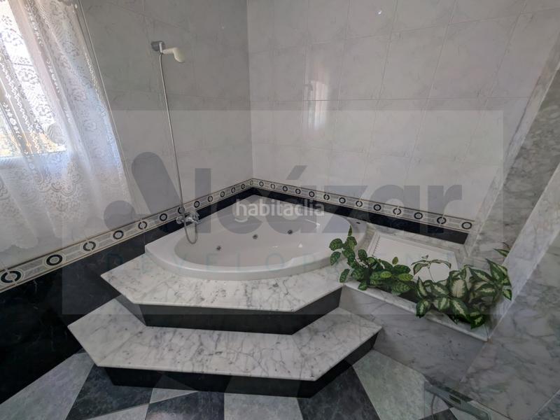 Foto bda8d8ee-4d17-4e16-b38a-d49d9b226b45. Casa excelente casa en la urbanización de los castillos en Alcalá de Guadaira