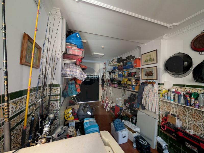 Foto d7ea8137-6015-42d8-803a-fe80f10879be. Casa excelente casa en la urbanización de los castillos en Alcalá de Guadaira