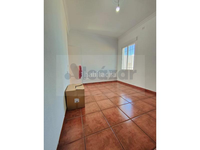 Foto 1513d436-bba1-42e7-918a-1cb45db36c04. Chalet avec parking dans Nueva Alcalá Alcalá de Guadaira