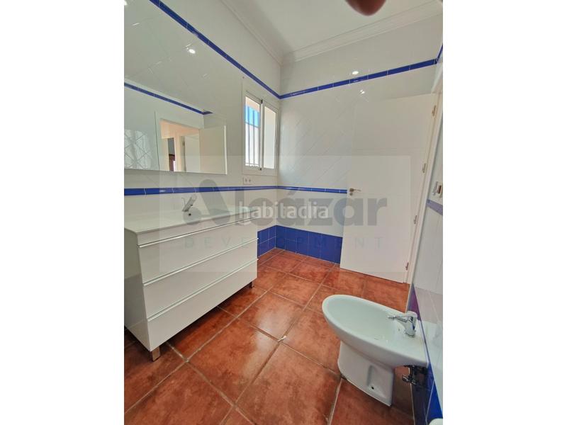 Foto 53224996-85ae-4bcc-882d-d80f7b6f3295. Chalet avec parking dans Nueva Alcalá Alcalá de Guadaira