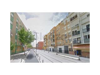 Pis  N/a. Piso 3 habitaciones  1 hab. auxiliar venta alcal de guadaira