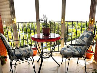 Appartement à Avenida deporte el 19. Sevilla este  vpo 3 dormitorios 2 baños garaje