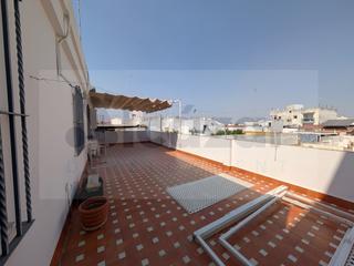 Casa  N/a. Vivienda en planta alta junto al centro